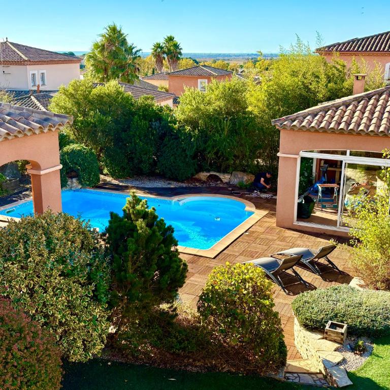 Villa indépendante avec piscine privée - Villa avec Piscine Privée - 5