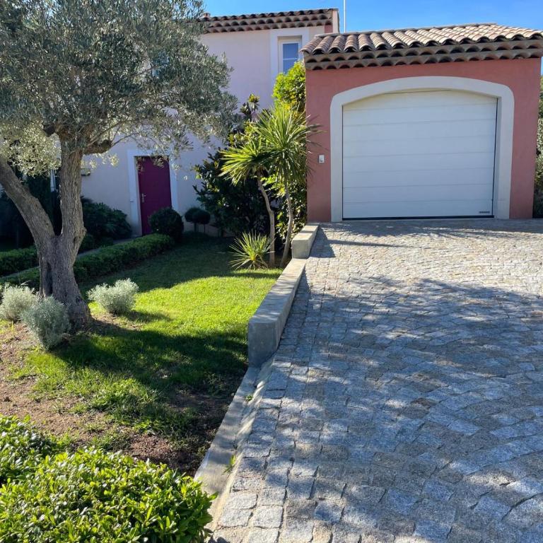 Gridelaide32 - Villa avec piscine privée à quelques pas de la mer à Grimaud dans le Golfe de St Tropez - Four-Bedroom House - 21