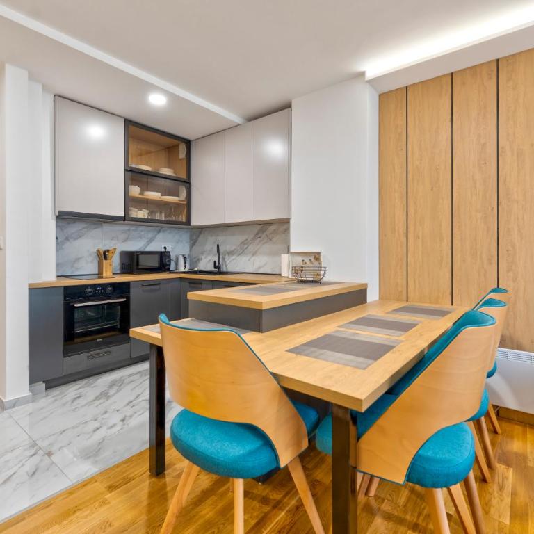 Vip Nadja - One-Bedroom Apartment - 16