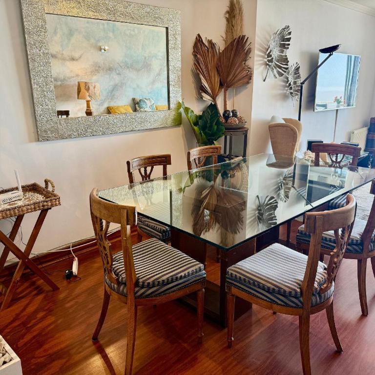 Spacious Apartment, Beautiful Decor and Ocean View - 10-Bed Female Dormitory Room - 23