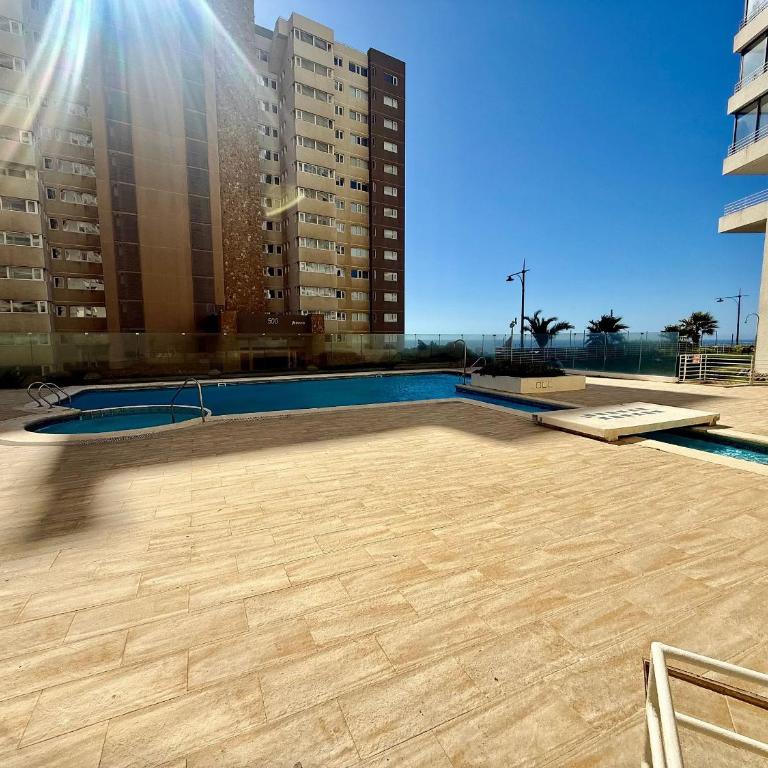 Spacious Apartment, Beautiful Decor and Ocean View - 10-Bed Female Dormitory Room - 43