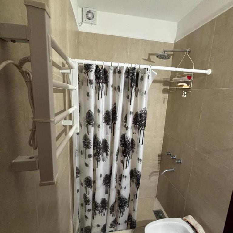 del Besugo, Dúplex Céntrico en Pinamar, parrila, patio, cochera, 2 ambientes - One-Bedroom Apartment - 15