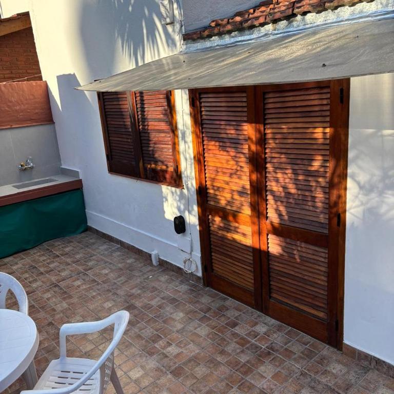 del Besugo, Dúplex Céntrico en Pinamar, parrila, patio, cochera, 2 ambientes - One-Bedroom Apartment - 19