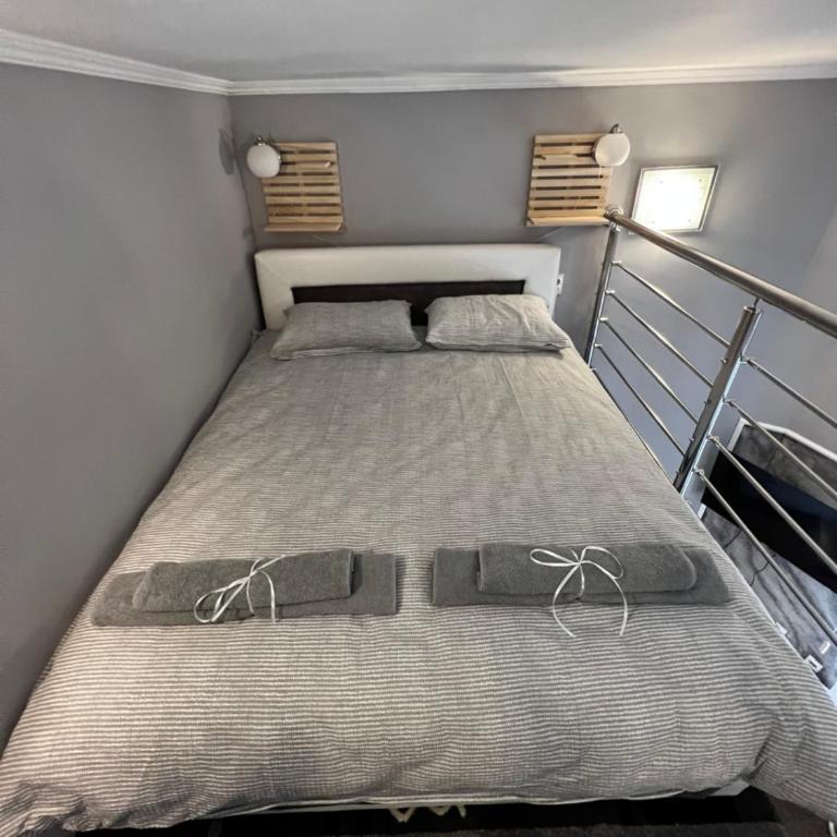 Aleksandra - One-Bedroom Apartment - 3