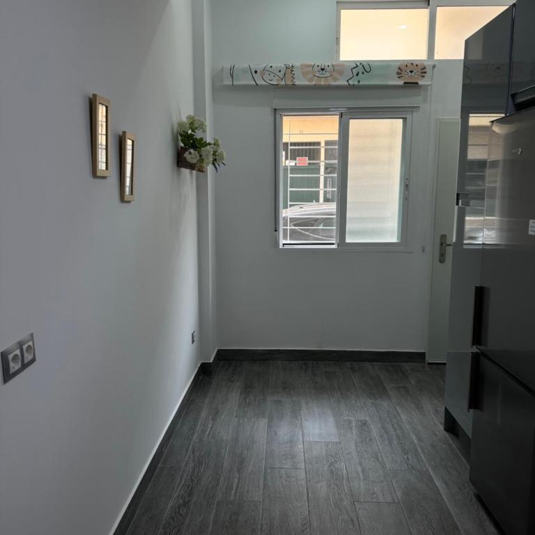 Apartamento 5 a 3 min caminando de la Estación de Bus y Tren María Zambrano 5 - Apartamento de 1 dormitorio - 14