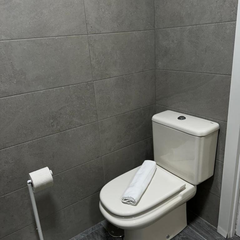 Apartamento 5 a 3 min caminando de la Estación de Bus y Tren María Zambrano 5 - Apartamento de 1 dormitorio - 7