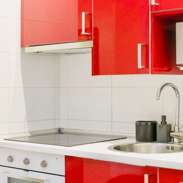 Gran Via MidStay - Apartment - 13