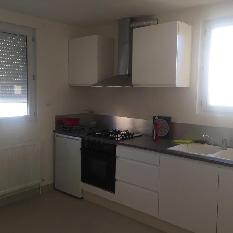 Gite Le Logis Dauphinois - Chambre Double Standard avec Salle de Bains Commune - 10