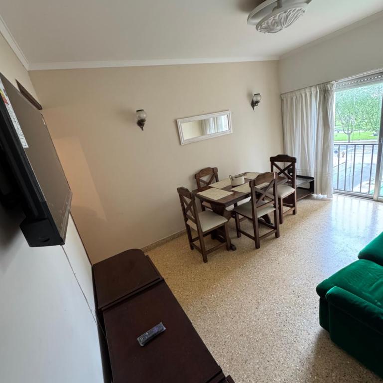 Impecable departamento en Plaza Colón - One-Bedroom Apartment - 1