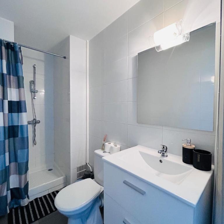 Studio Rénové et Meublé Le Cœur de Nice à Vos Pieds - Appartement 1 Chambre - 12