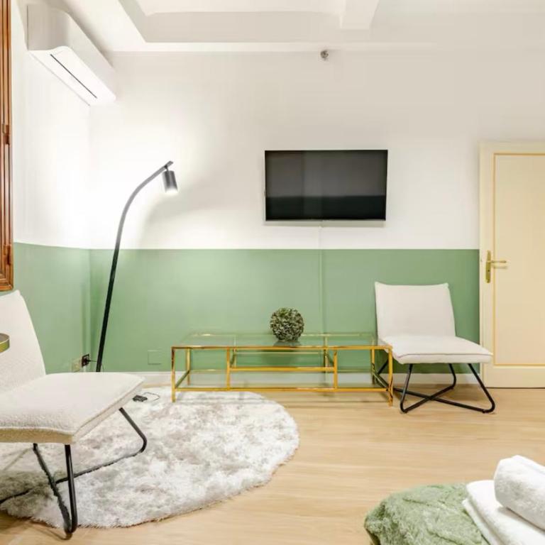 Centralissimo e Ampio appartamento confortevole - Appartamento con 2 Camere da Letto - 4