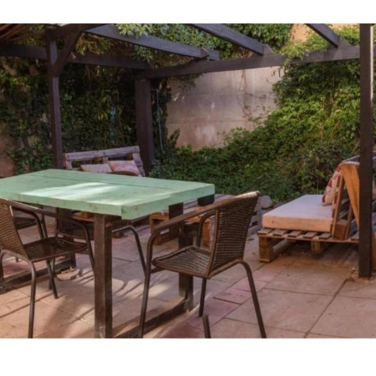 Abanico Suites con Kitchenette y Parking - Triple Room with Private Bathroom - 5