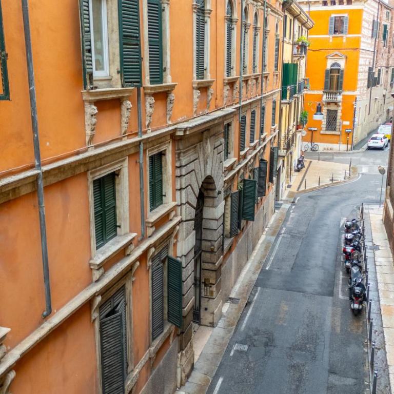 Casa Giulia dietro Porta Borsari - Appartamento con 1 Camera da Letto - 29