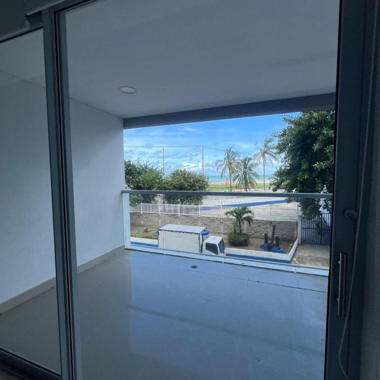 ocean drive magnifica vista y piscina - Two-Bedroom Deluxe Apartment with Ocean View - 20