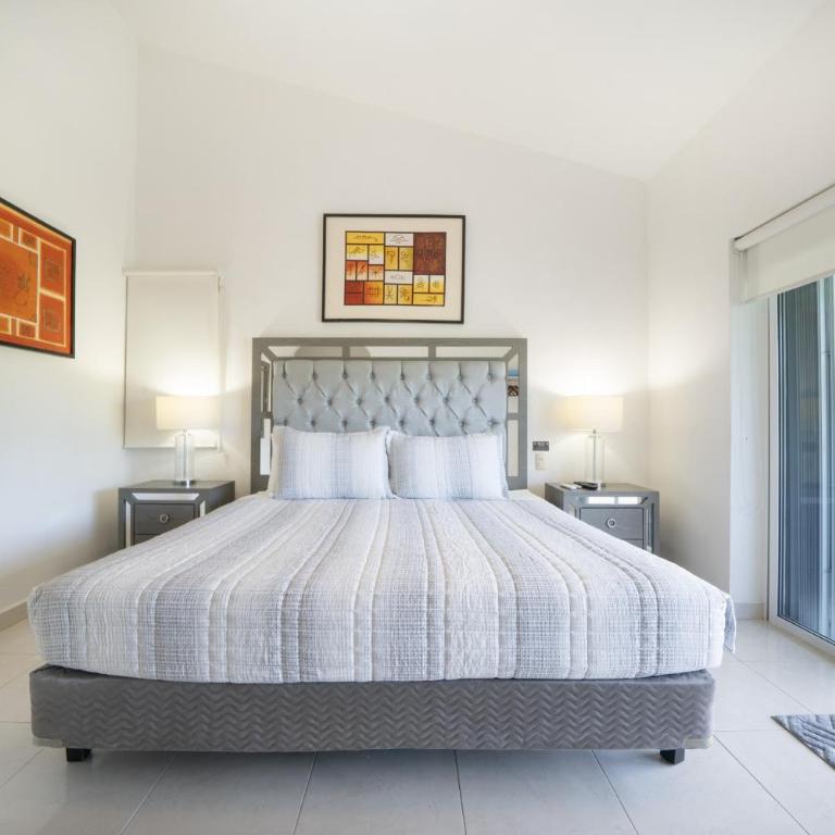 3 Bedroom Villa with Pool - At Playacar II - Mayamar G1 - Three-Bedroom Villa - 3