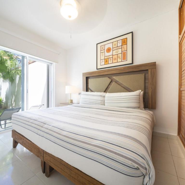 3 Bedroom Villa with Pool - At Playacar II - Mayamar G1 - Three-Bedroom Villa - 13