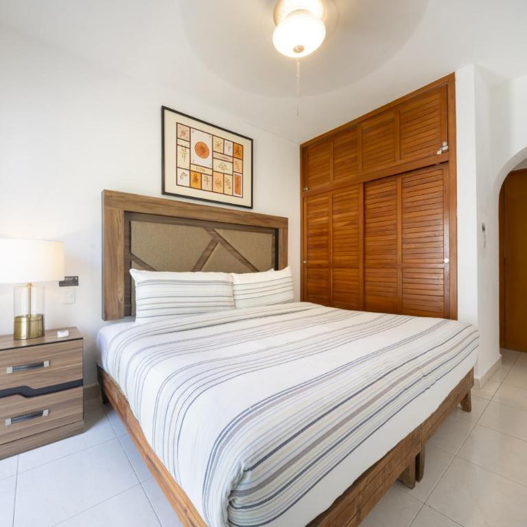 3 Bedroom Villa with Pool - At Playacar II - Mayamar G1 - Three-Bedroom Villa - 15