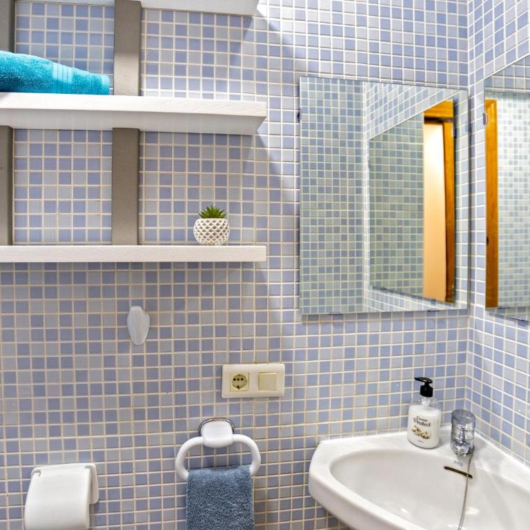 Apartamento planta baja a dos minutos de la playa - Apartamento de 3 dormitorios - 25