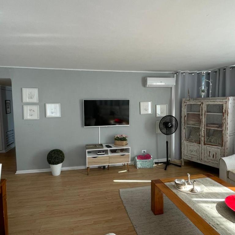 Departamento Familiar Las Condes 3 Habitaciones Lado Schopping Parque Arauco - Three-Bedroom Apartment with View - 6
