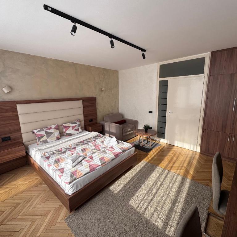 City View Apartments - Studio - 3