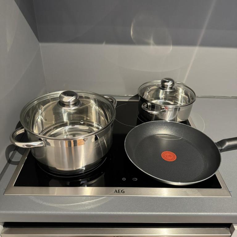 Allgäu Suites - Innenstadt, Schlafzimmer, Küche, Parkplatz möglich, Dachterrasse - Appartamento Monolocale - 5