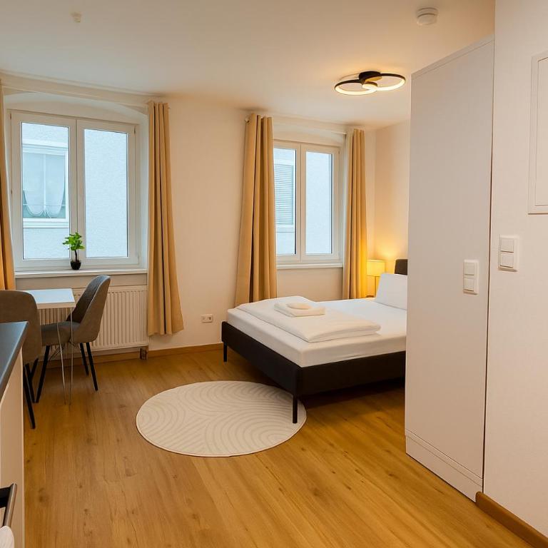 Allgäu Suites - Innenstadt, Schlafzimmer, Küche, Parkplatz möglich, Dachterrasse - Monolocale - 8