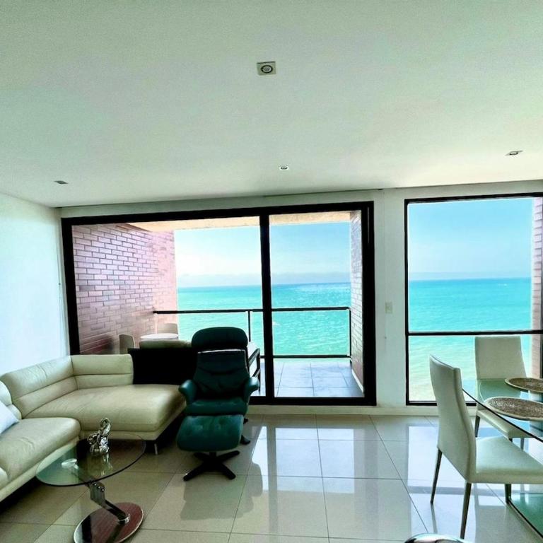 Ocean View Total Comfort - Two-Bedroom Apartment - 11