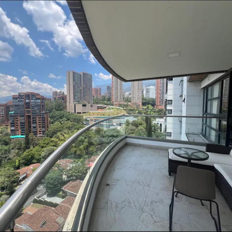Huge Apartment for families at Poblado - Apartment with Balcony - 9