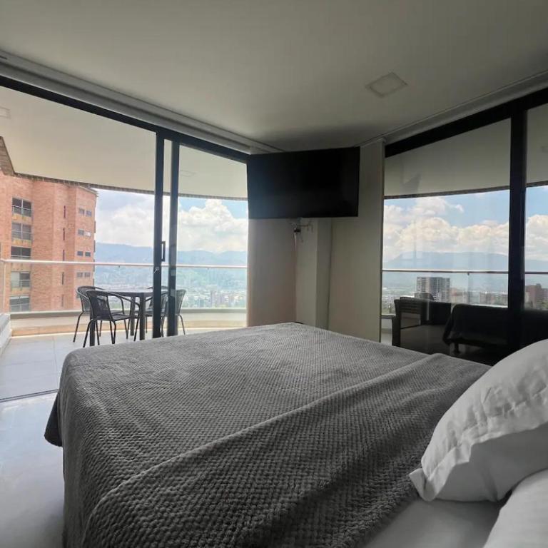 Huge Apartment for families at Poblado - Apartment with Balcony - 10