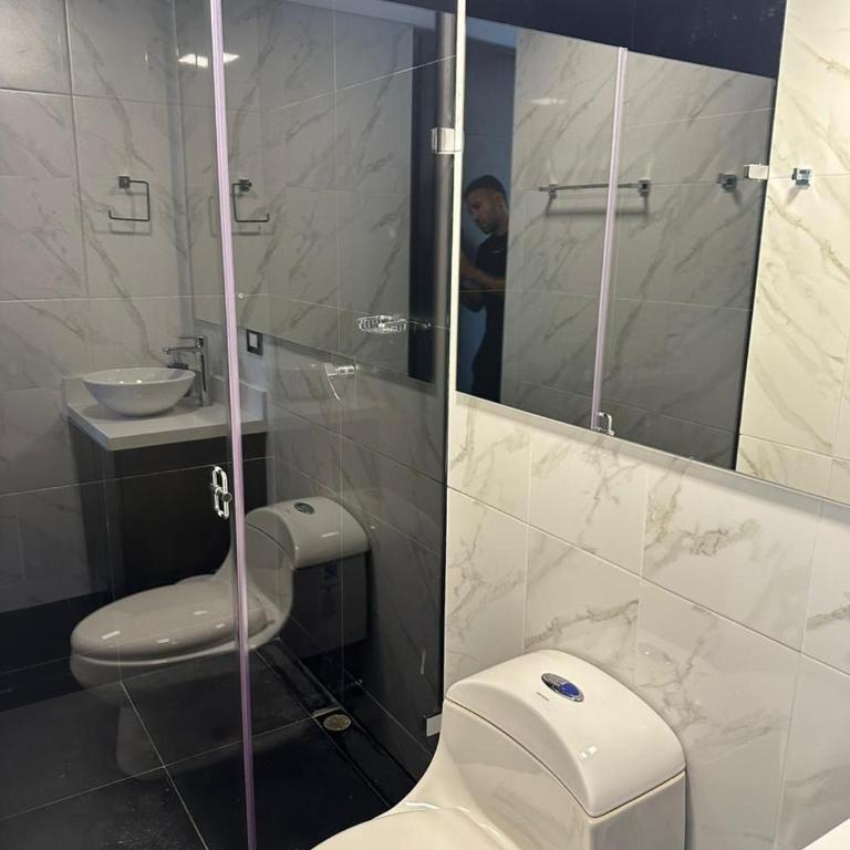 Huge Apartment for families at Poblado - Economy Double Room - 11