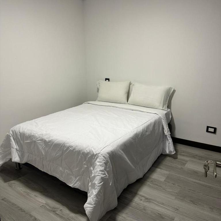 Huge Apartment for families at Poblado - Economy Double Room - 12