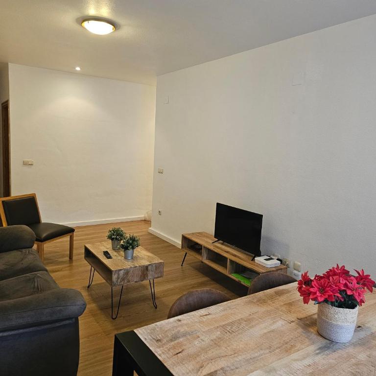 Vivienda turistica Rafael Terol - Two-Bedroom Apartment - 5