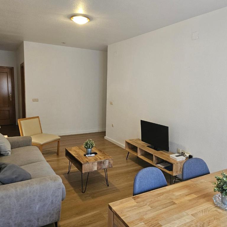 Vivienda turistica Rafael Terol - Two-Bedroom Apartment - 1