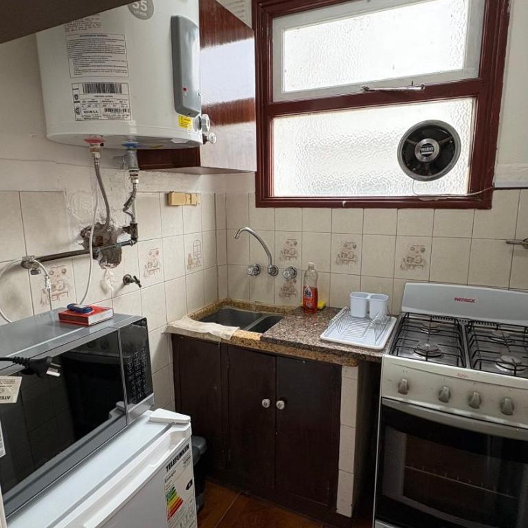 1 Ambiente reciclado, zona plaza Colon - Apartamento de 1 dormitorio - 2