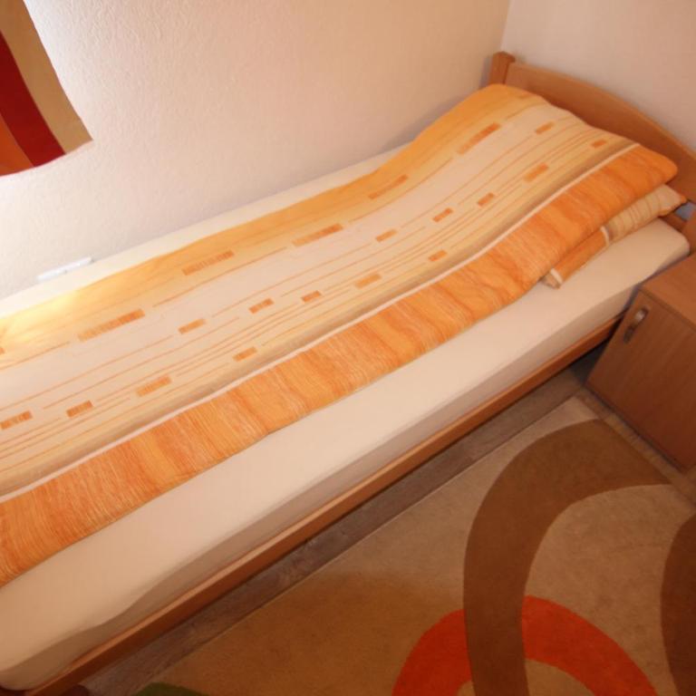 Rooms Zebax - Klasična Dvokrevetna Soba sa Bračnim Krevetom - 17