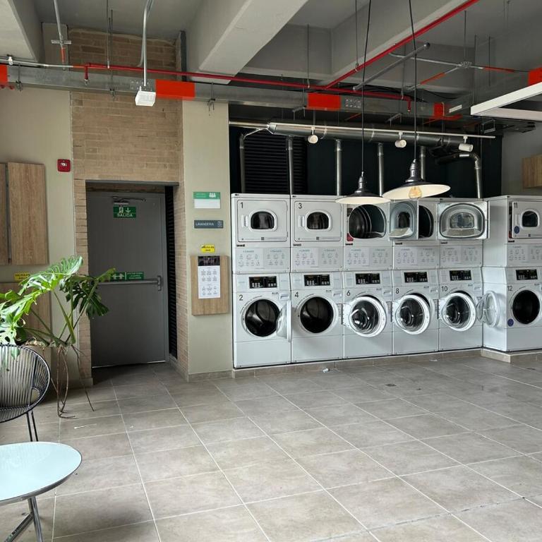 Cozy LOFT- Living house- Fast WIFI-Coworking-Gym- Calle 127 - Apartamento de 1 dormitorio - 20