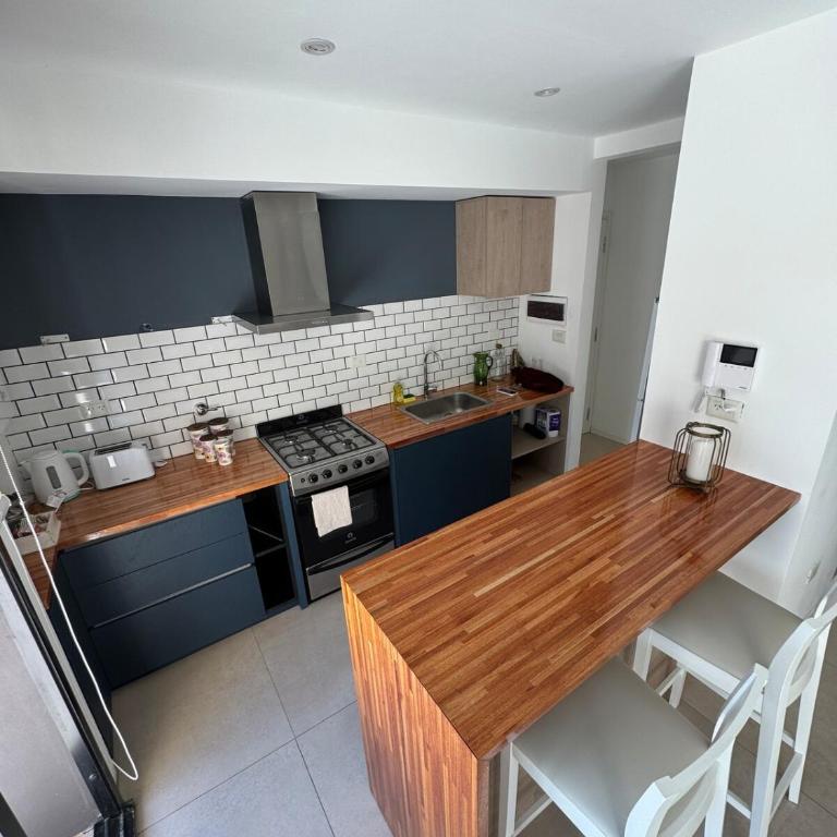 Confort Los Guiraldes - Two-Bedroom Deluxe Apartment - 3