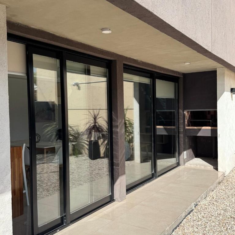 Confort Los Guiraldes - Two-Bedroom Deluxe Apartment - 7