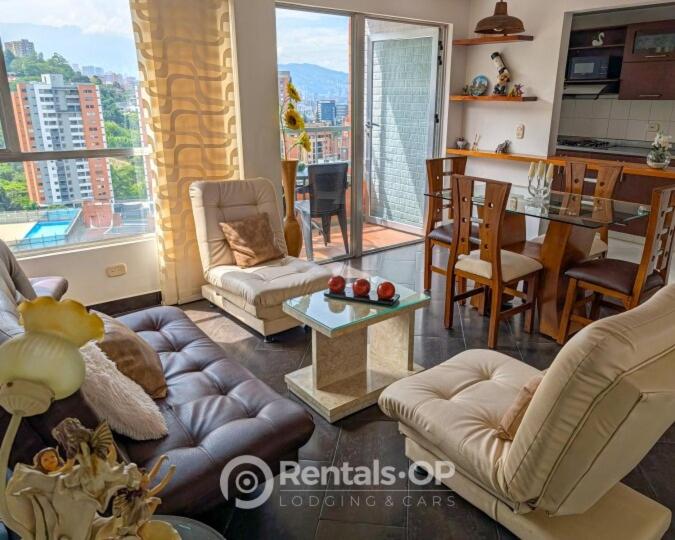 Spacious apartment near Lleras and Provenza rentalsOP AN08 - Three-Bedroom Apartment - 12