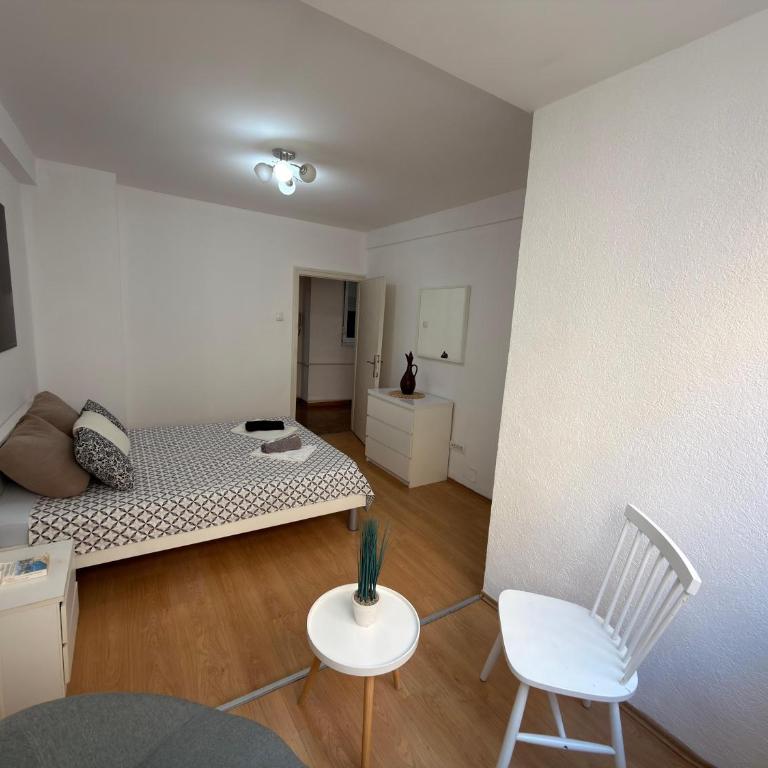 Townhouse - Apartments - Apartman sa 2 Spavaće Sobe i Balkonom - 12