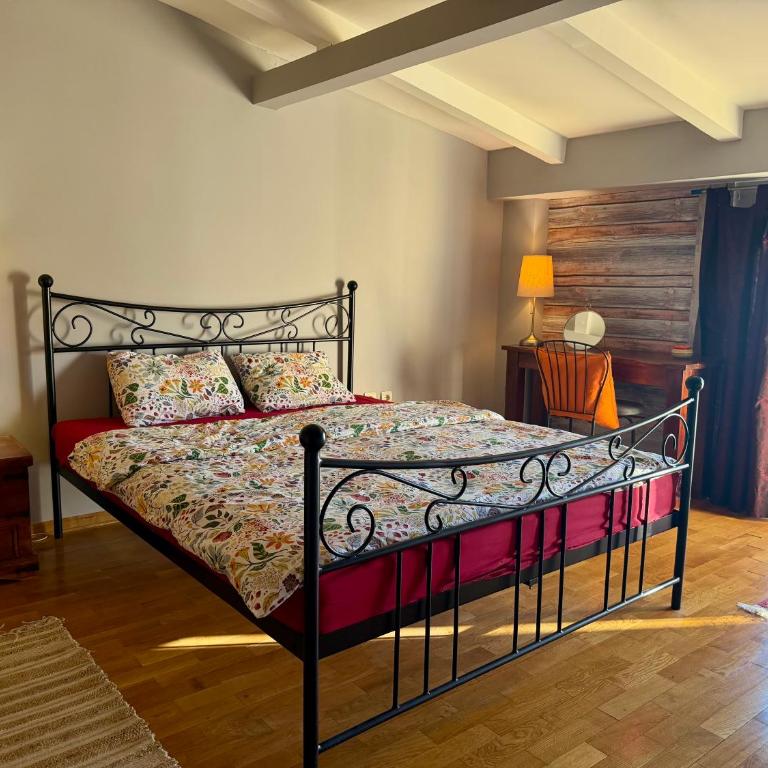 Mirabel - One-Bedroom Apartment - 13