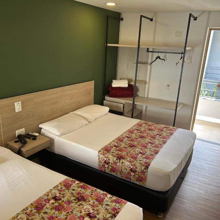 Hotel Poma Rosa - Habitación Doble - 2 camas - 12