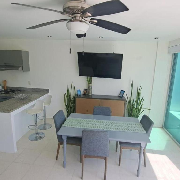 Departamento Mike's - Apartamento de 2 dormitorios con balcón y vistas al mar - 13