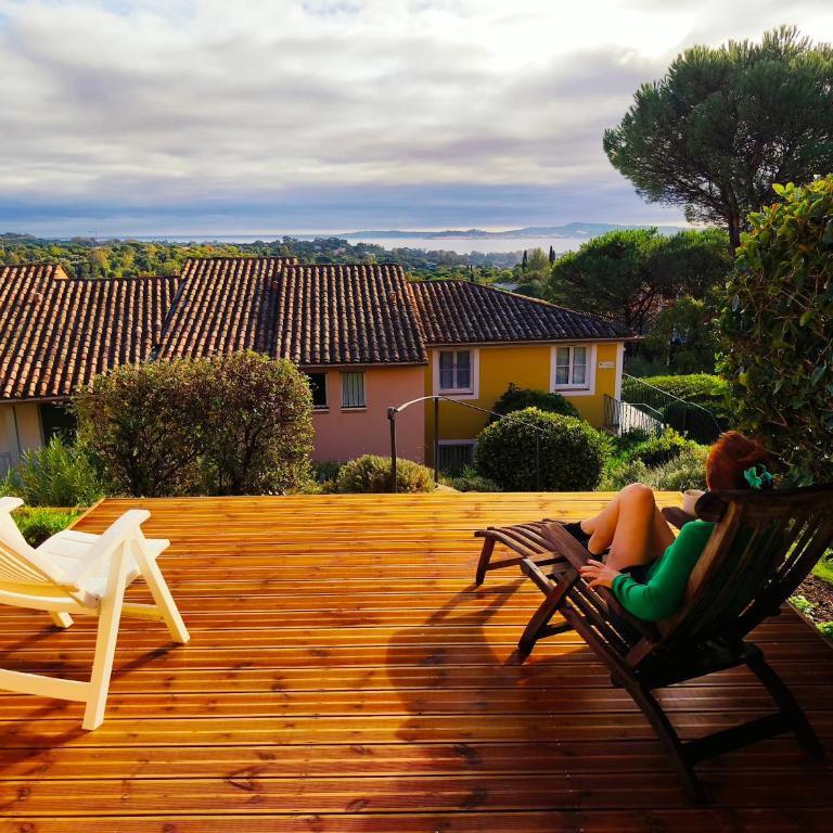 Jolie appartement PIERRE & VACANCES avec vue sur mer St TROPEZ - Appartement 1 Chambre - 2