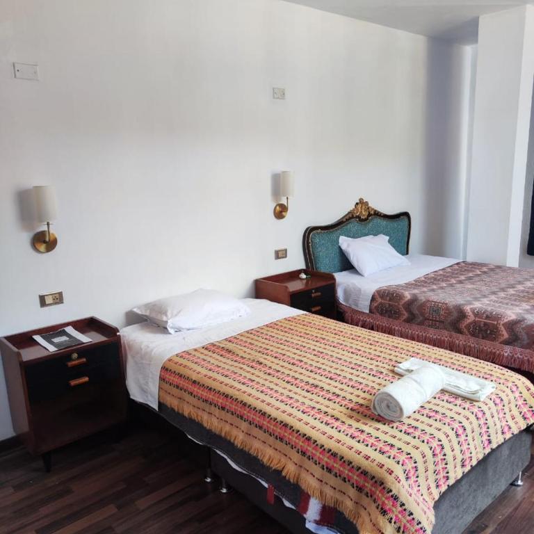 Casa Conquista - Twin Room with Private Bathroom - 2