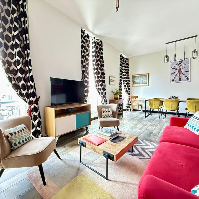 T2 Chic, Vue Vieux-Port et Notre Dame, Atypique, Calme, Clim, 48M2, Accès autonome avec code - Appartement - 2