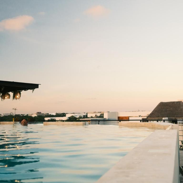 Downtown Penthouse with Private Pool, Rooftop Pool and Gym, short distance from Beaches, Restaurants & Nightlife - Apartamento de 2 dormitorios - 4