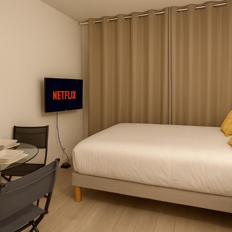 SUNNY Studio 2 steps from metro - Apartamento de 1 dormitorio - 2