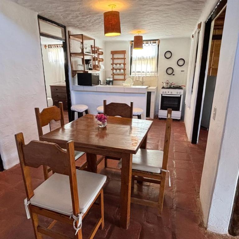 Casitas en Vichayito, a Pasos de la Playa - Three-Bedroom House - 8