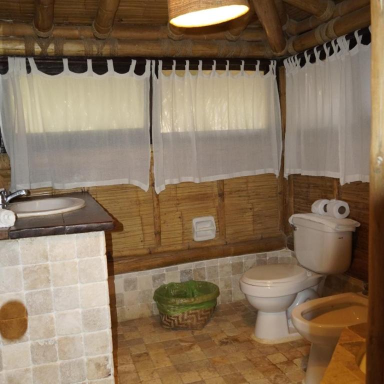 Casitas en Vichayito, a Pasos de la Playa - Three-Bedroom Vacation Home - 14